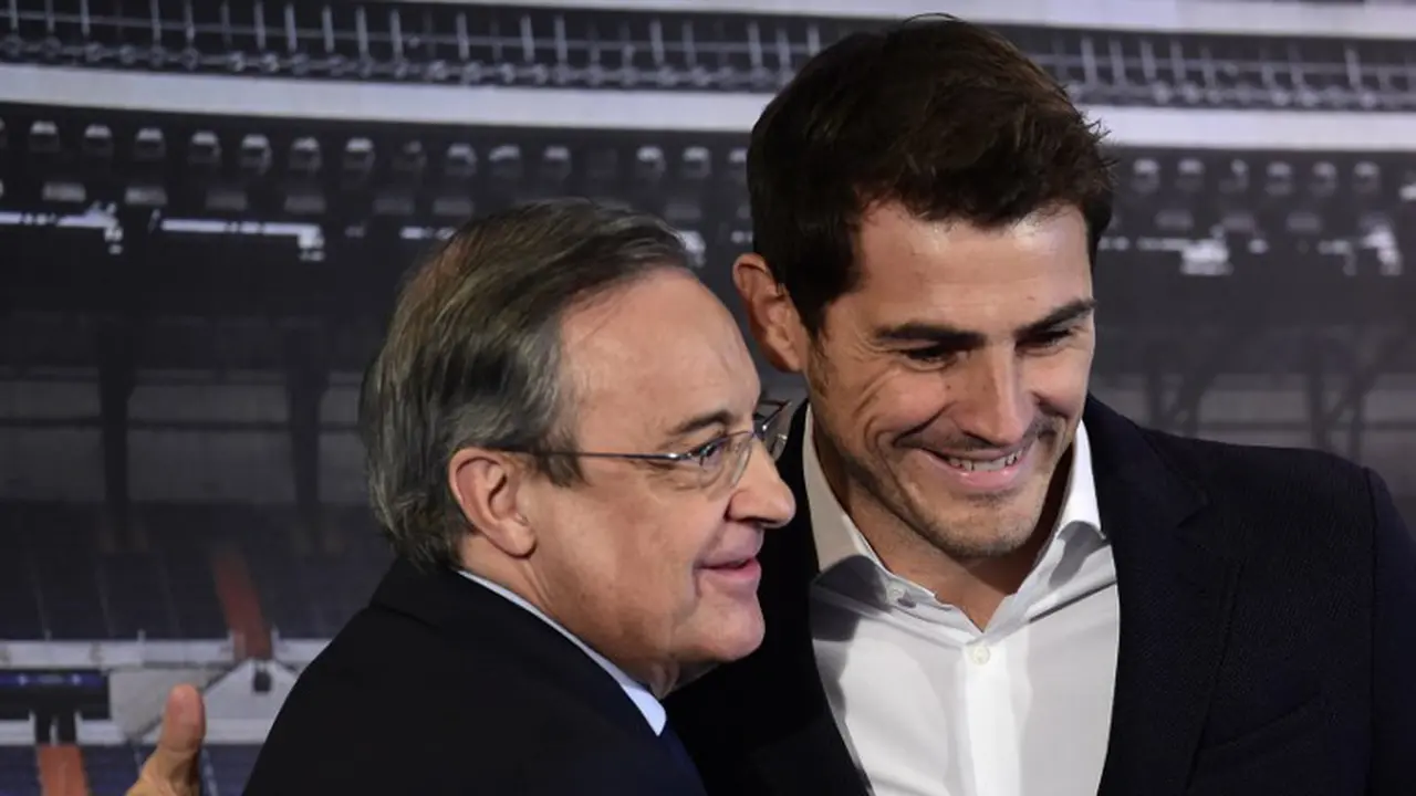 Florentino Perez dan Iker Casillas (AFP PHOTO/ JAVIER SORIANO)