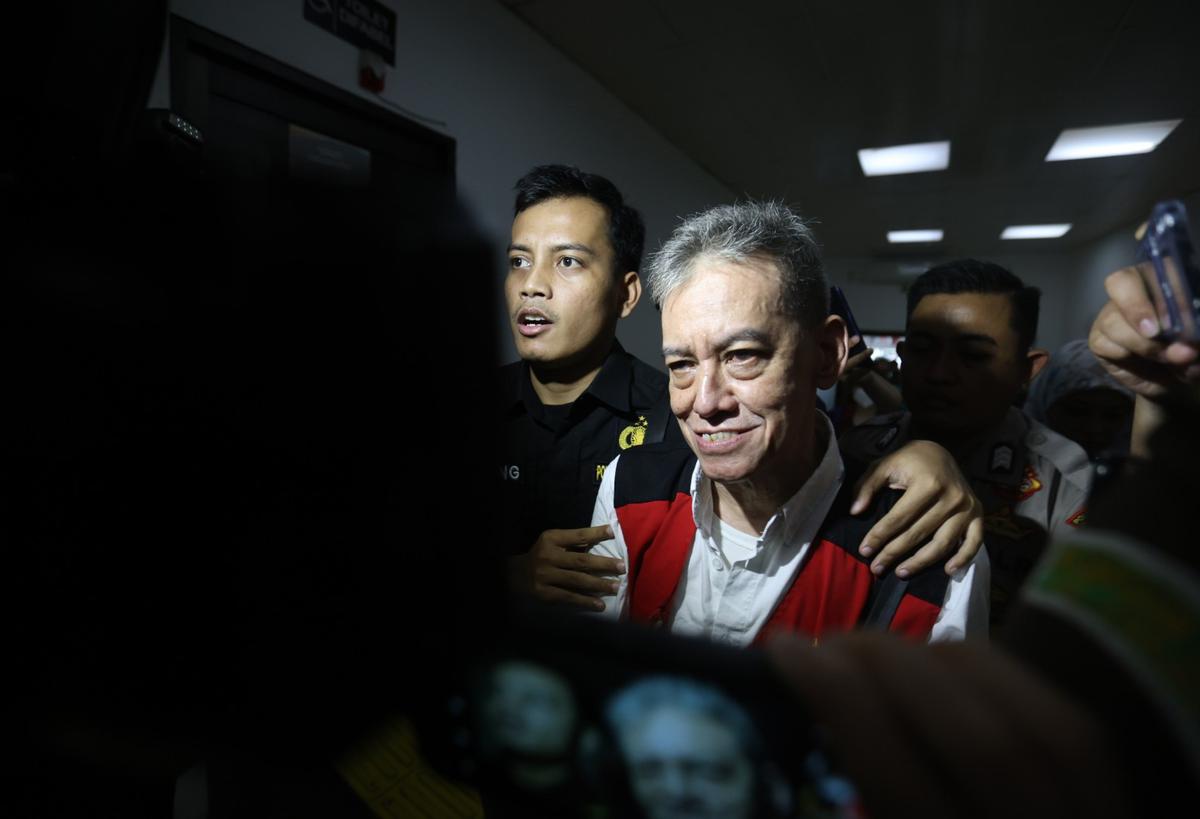 FOTO: Fariz RM Divonis 10 Bulan Penjara dan Denda Rp800 Juta dalam Kasus Narkoba