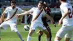 AS Roma kerepotan membongkar pertahanan Torino. Alhasil, I Lupi harus puas bermain sama kuat 0-0 di paruh pertama. (AP Photo/Massimo Pinca)