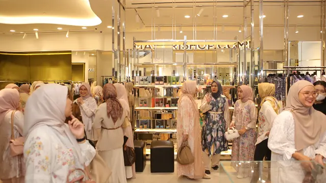 Ria Miranda Jadi Desainer Modest Pertama yang Hadir di Gerai Masari, Koleksinya Eksklusif