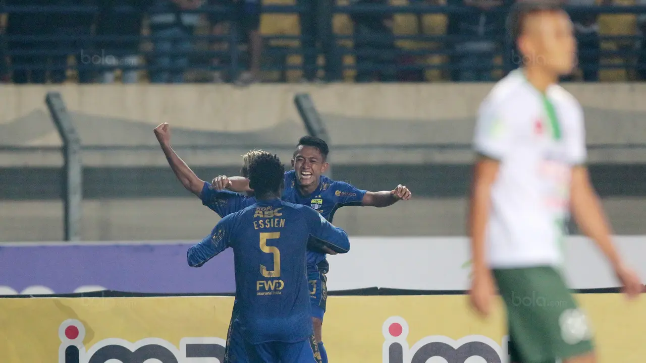 Michael Essien, Febri Hariyadi
