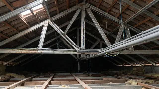 Jalur Instalasi Kabel Listrik yang Rawan
