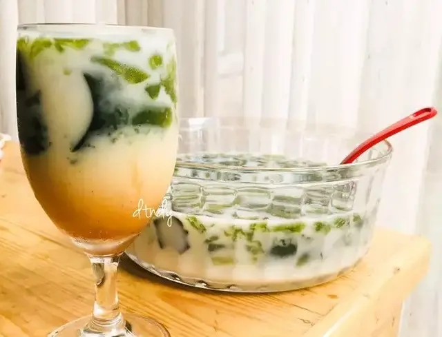 Es Cincau Memberi Sensasi Adem