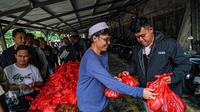 Pertamina Patra Niaga membagikan hewan kurban dari Sabang hingga Merauke.