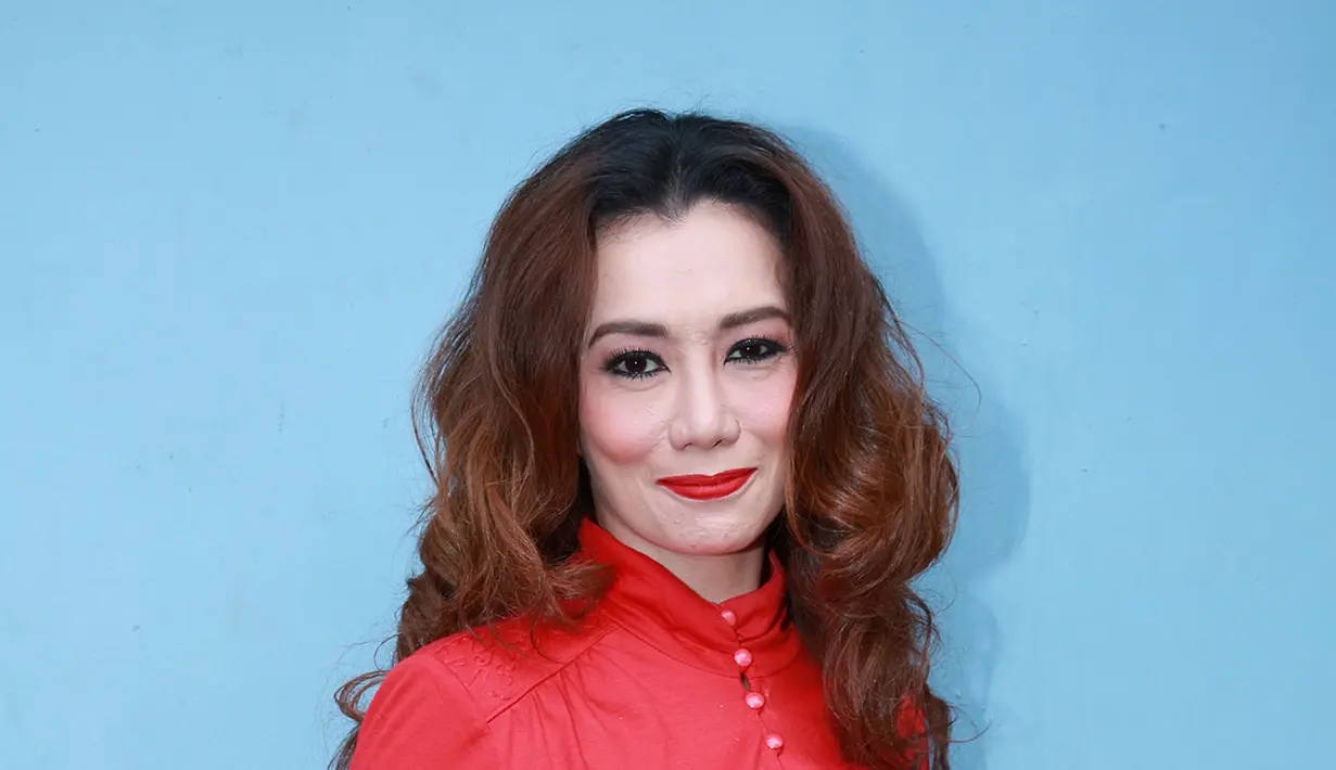 Saat anaknya sudah mulai beranjak dewasa, Reza juga mulai membebaskan anaknya pacaran. (Deki Prayoga/Bintang.com)