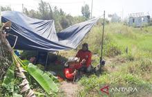 Menantang Api di Lahan Gambut Banjarbaru