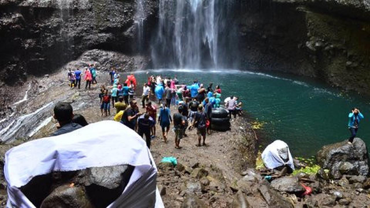 Air suci Madakaripura juga dipakai dalam upacara Yadya Kasada Bromo