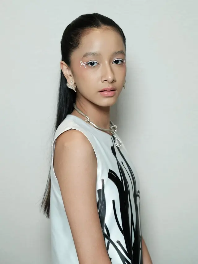 Calon Aktris Sukses, 6 Potret Widuri Bergaya ala Coquette Girl di Gala Premiere Siksa Kubur