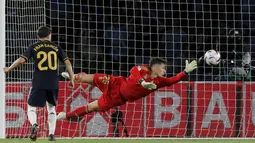 Real Madrid menang tipis atas tuan rumah Celta Vigo dengan skor 1-0. (AP Photo/Lalo R. Villar)