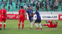 Duel PSIS vs Barito Putera di Stadion Moch. Soebroto, Magelang, Sabtu (13/10/2018). (Bola.com/Ronald Seger Prabowo)