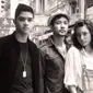 Syuting film perdana Al Ahmad Dhani dilakukan di Hong Kong. Berikut ini foto-foto Al selama di Hong Kong.