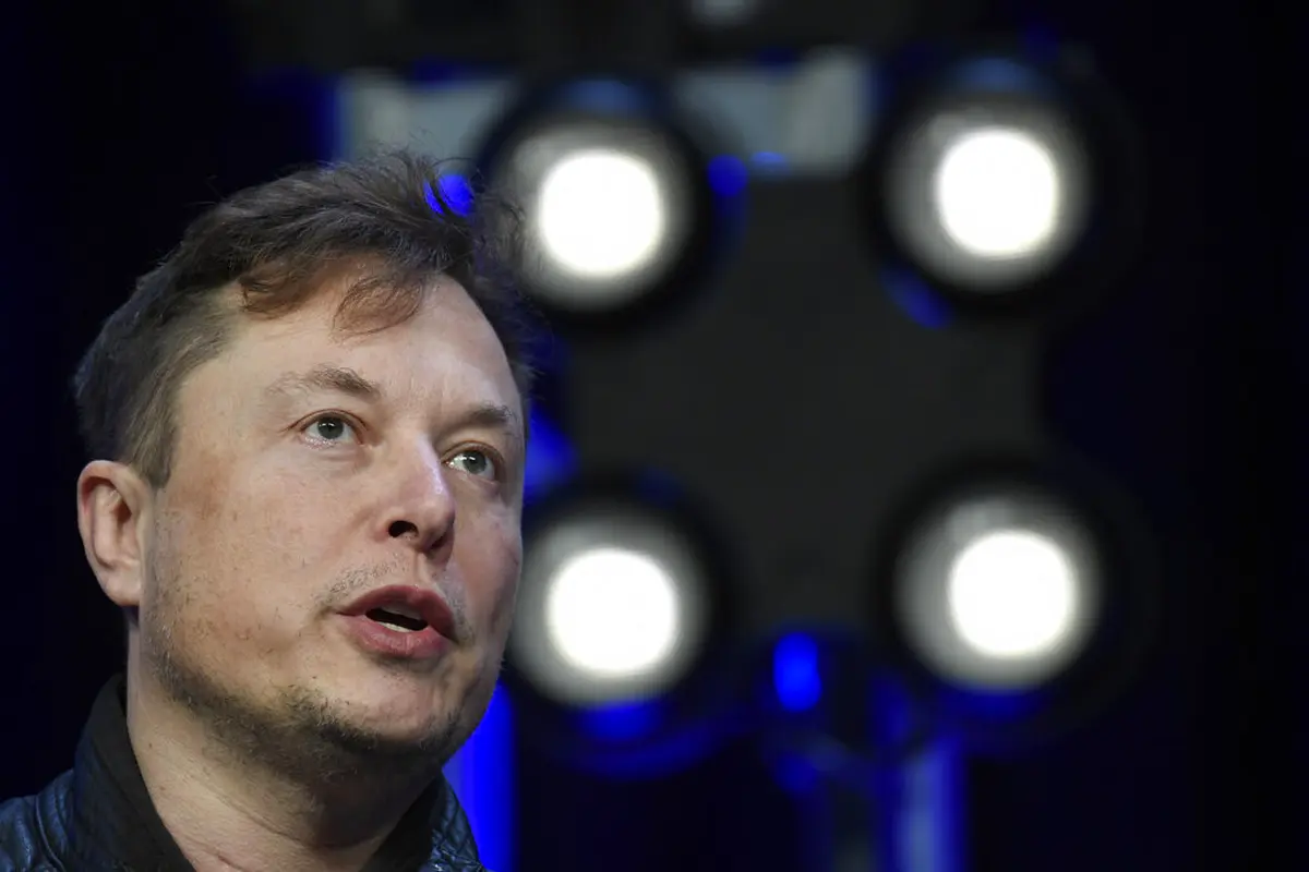 Elon Musk Hadapi Pekan yang Sulit dari Twitter hingga SpaceX