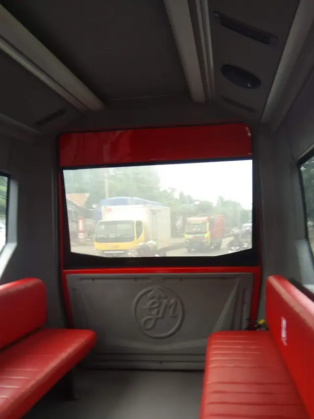 Potret Angkot Viral yang Miliki Interior Mewah, Dijamin Bikin Betah