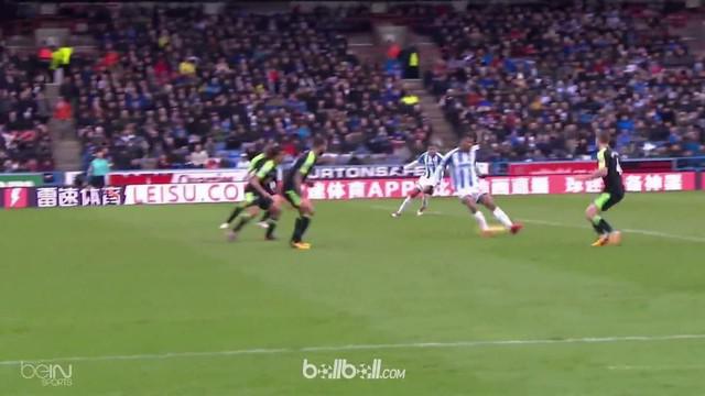 Huddersfield keluar dari zona degradasi sehabis menghabisi Bournemouth 4-1 dalam lanjutan Liga Inggris, Minggu (11/2). Alex Pritch...