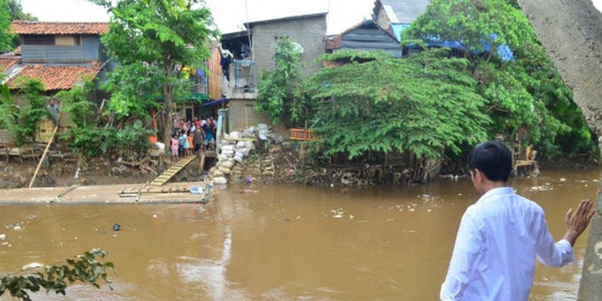 Buang limbah rumah tangga sembarangan