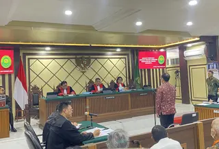 Hakim Pengadilan Tinggi Jakarta Potong Hukuman Nadiem Jadi 9 Tahun Penjara