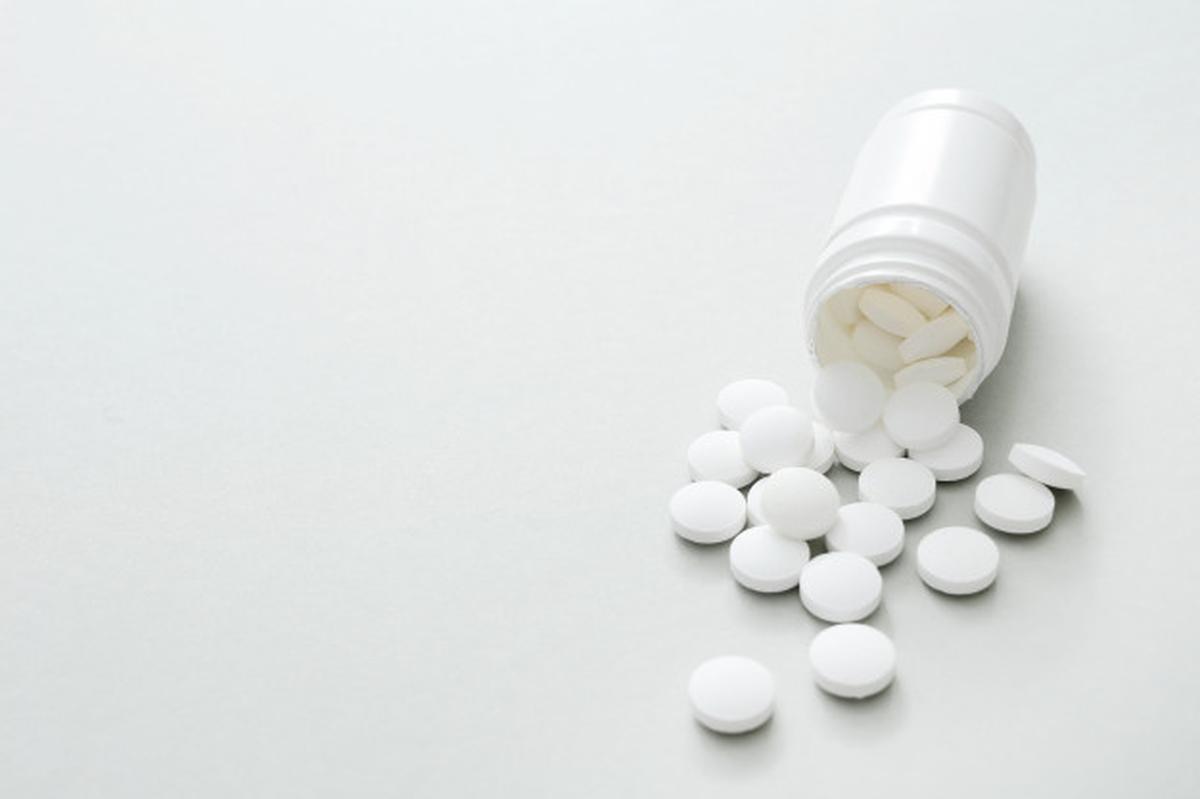 Mengonsumsi Obat Pereda Nyeri