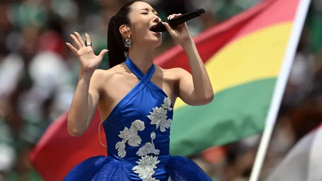 Pesona EJAE Duet dengan Andrea Bocelli di Pembukaan World Cup 2026, Tampil Anggun di Lapangan Hijau