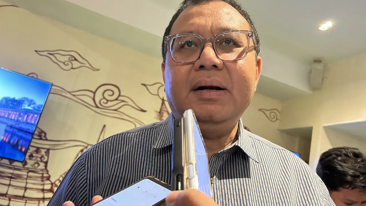 VP Investor Relations Telkom Indonesia Edwin Sebayang.