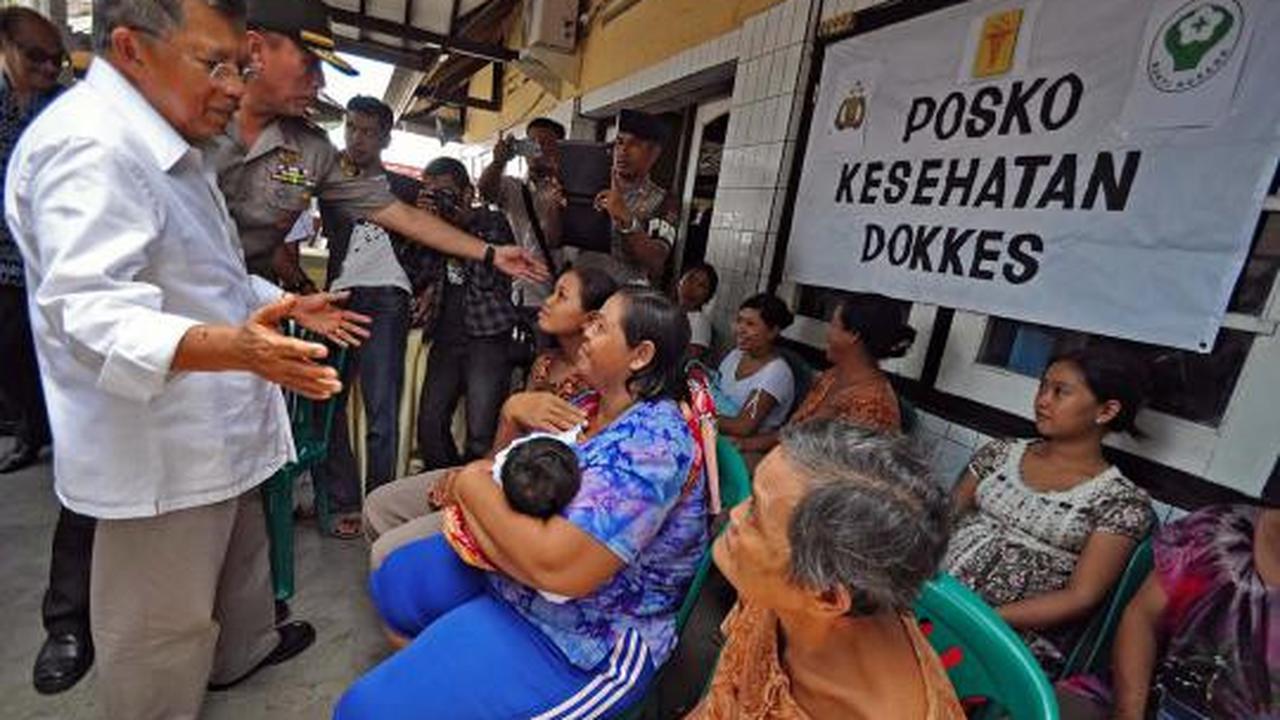 Bersama PMI, Jusuf Kalla jenguk pengungsi kerusuhan Sumbawa