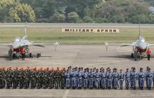 FOTO: Penampakan Jet Tempur hingga Helikopter dengan Senapan Mesin Disiapkan TNI AU untuk Amankan Pelantikan Prabowo