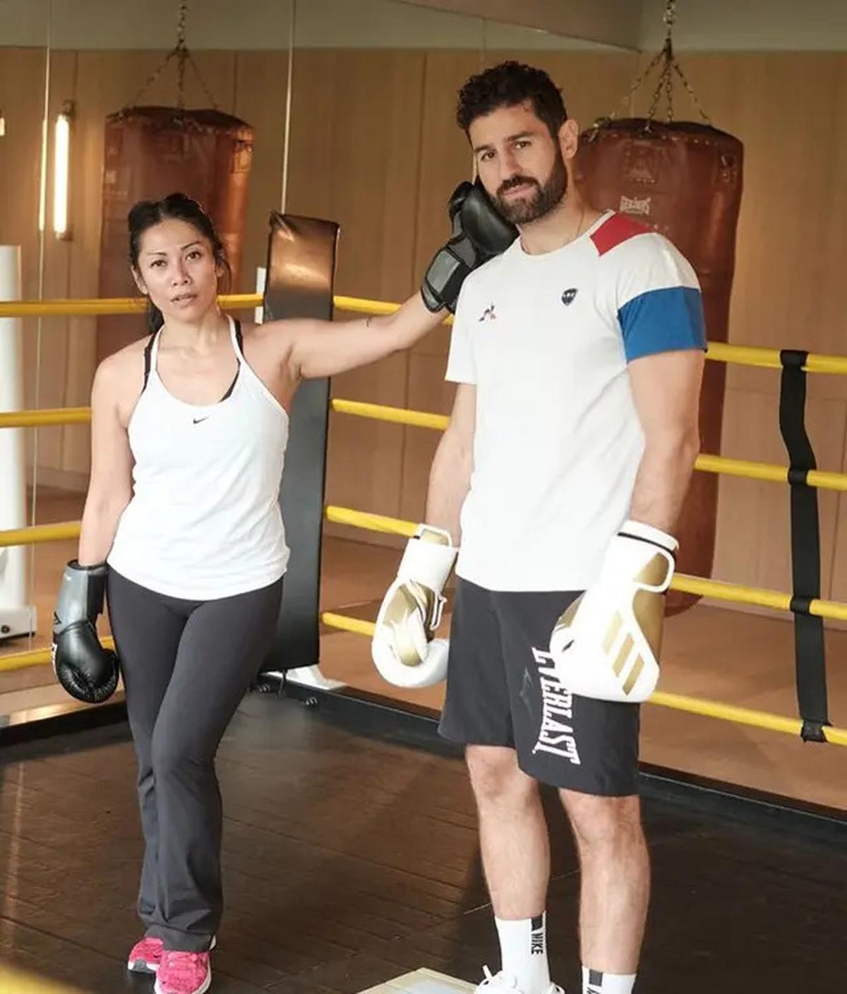 Tampilan Maskulin Anggun C Sasmi Latihan Boxing Demi Perankan Karakter di Serial Reacher Season 4
