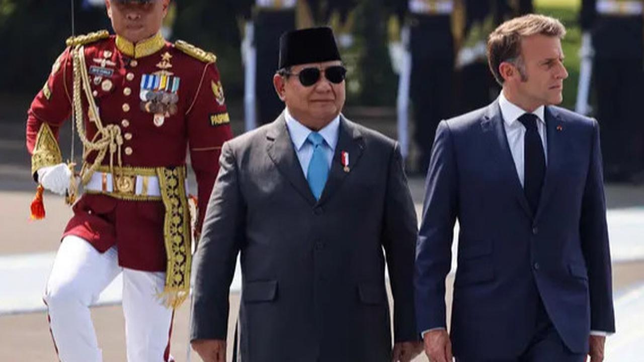 VIDEO: Jelang Terbang Ke Akmil Magelang, Prabowo Tunggu Macron dari Bandara Yogya