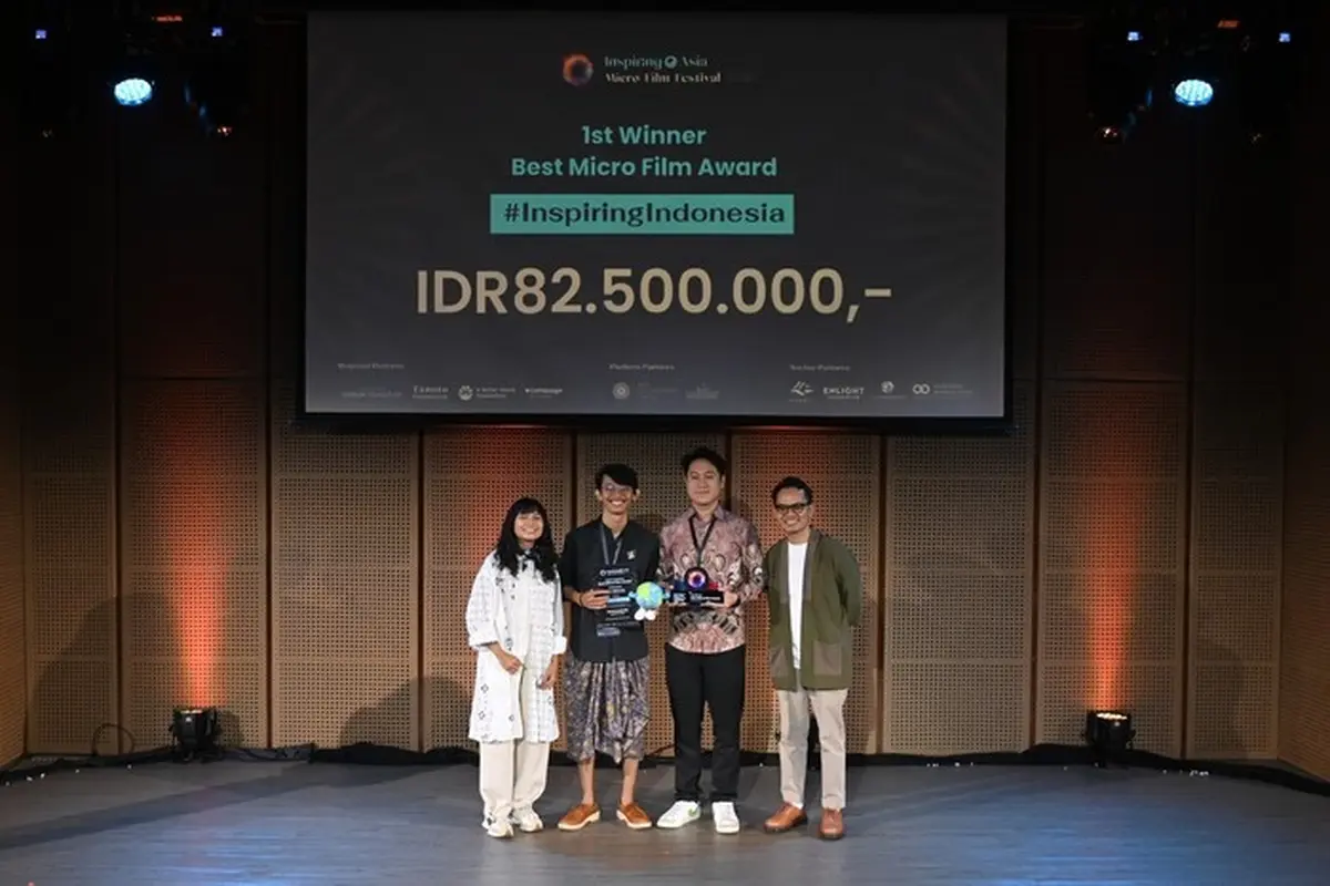 Lewat karya berjudul Mania Dunia Nia, Januar David Ciu dan Yosafat Prasetya mengangkat isu kesehatan mental mahasiswa dan tekanan sosial yang semakin dekat dengan kehidupan anak muda saat ini (Istimewa)