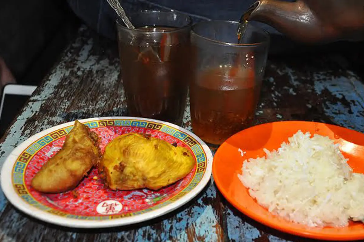 Nikmatnya Makan Ketan Susu Legendaris Kemayoran