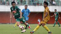 Uji coba PSS vs Bhayangkara FC di Stadion Maguwoharjo, Sleman. (Bola.com/Ronald Seger Prabowo)