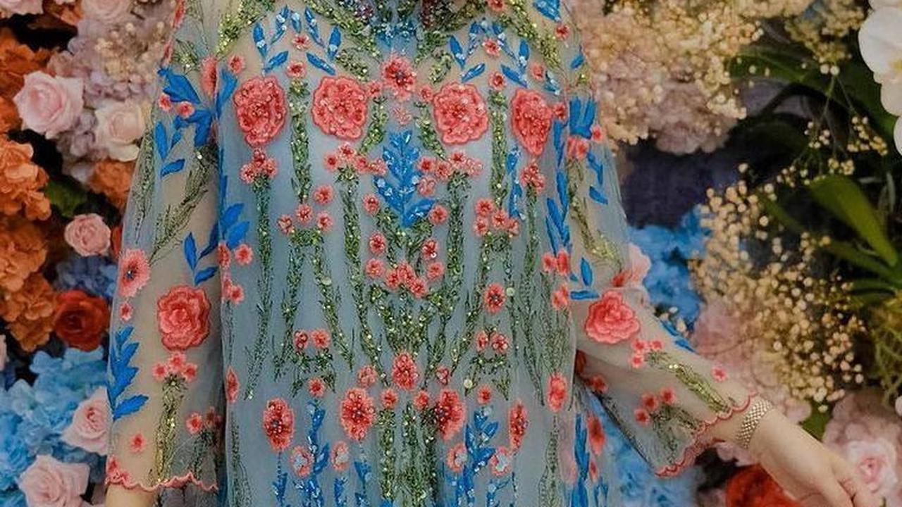 Lace Dress, Jadi Bikin Lebih Muda dan Feminin