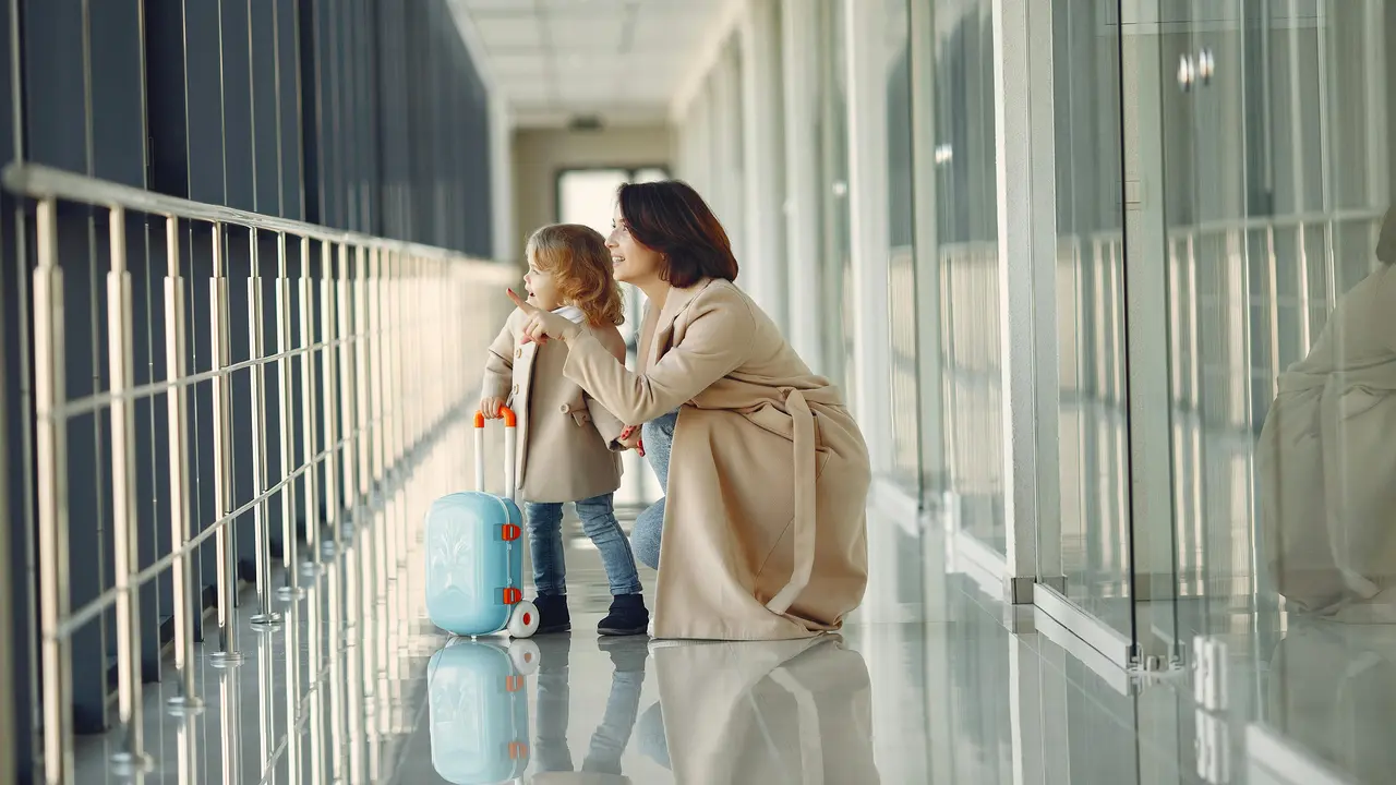 Ini Cara Membantu Anak Kembali ke Jam Tidur Normal Saat Mengalami Jetlag Akibat Perjalanan Jauh