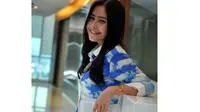 Masih Perawan, Foto Syur Mirip Prilly Latuconsina Terus Diburu