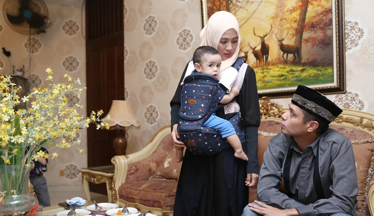 Dude Harlino dan Alyssa Soebandono