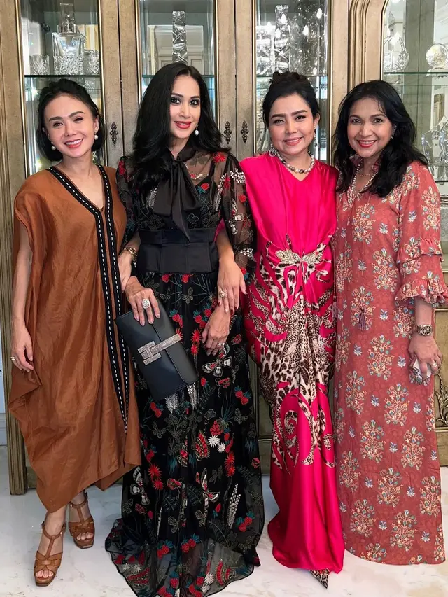 Mayangsari undang Geng arisan Kepompong Buka Puasa Bersama di rumahnya (Foto: instagram dps_diahpermatasari)