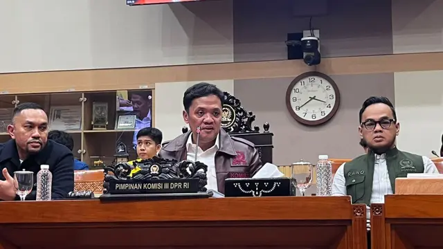DPR Awasi Tiap Penggeledahan Kasus Febrie, Khawatir Emas Diganti Cokelat
