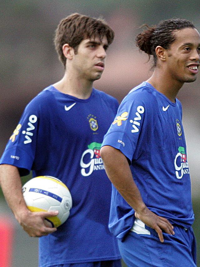FOTO Juninho Pernambucano dan Ronaldino