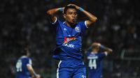 Dedik Setiawan saat duel Arema FC kontra Barito Putera pada Piala Presiden 2019, Senin (4/3/2019) di Stadion Kanjuruhan, Kabupaten Malang. (Bola.com/Iwan Setiawan)