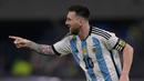 Lionel Messi mengukir sejarah baru bersama Timnas Argentina. Pemain berusia 35 tahun itu sudah membuat 100 gol lebih untuk Tim Tango. (JUAN MABROMATA/AFP)