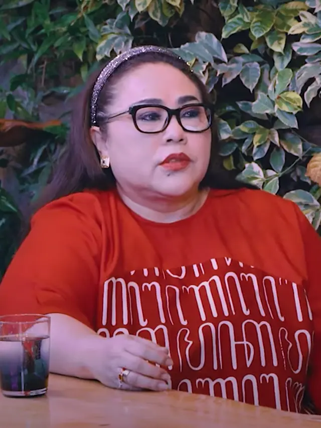 Nunung Srimulat. (Foto: Dok. YouTube Curhat Bang Denny Sumargo)