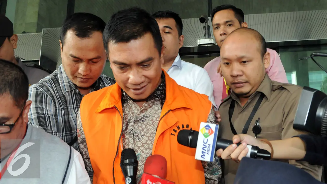 20160607- Bupati Rokan Hulu Ditahan KPK-Jakarta- Helmi Afandi