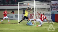 Meski menang dengan skor meyakinkan 3-1 atas Persela, salah satunya lewat gol Kiko Insa, Bali United tetap belum puas. (Bola.com/Indonesiansc)