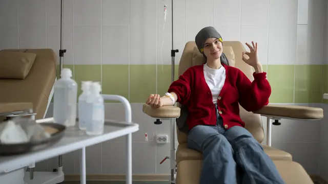 Pasien Kanker Jalankan Puasa Ramadhan Saat Kemoterapi, Amankah?