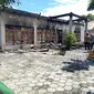 Kantor Desa Mallongi-Longi pasca pembakaran yang dilakukan oleh Muhammad Sai (Fauzan/Liputan6.com)