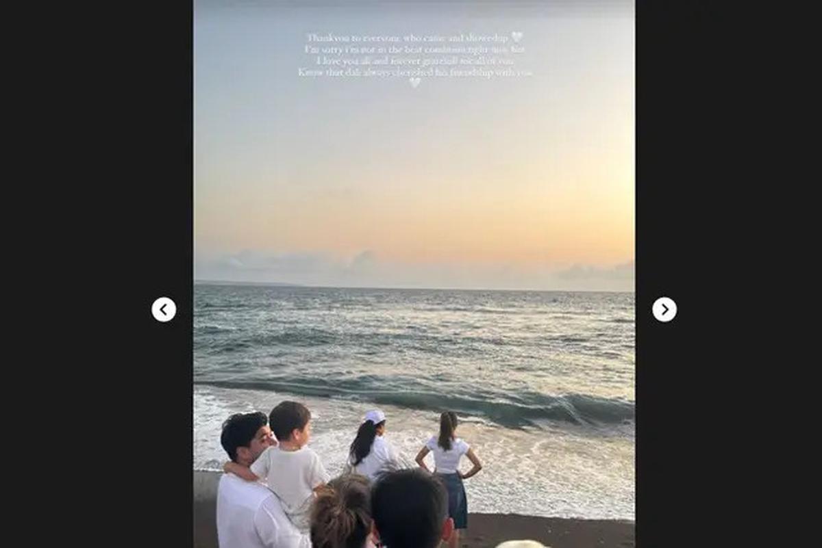Jennifer Coppen Peringati 100 Hari Kematian Dali Wassink, Gelar Tahlilan dan Lepas Balon di Pantai