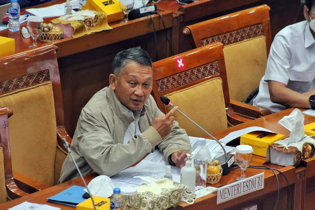 Bersama Menteri ESDM, DPR Bahas Pasokan Batu Bara untuk PLN