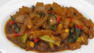 Resep Kikil Sapi Pedas Mercon (Foto: YouTube Hilsa Maspupah)