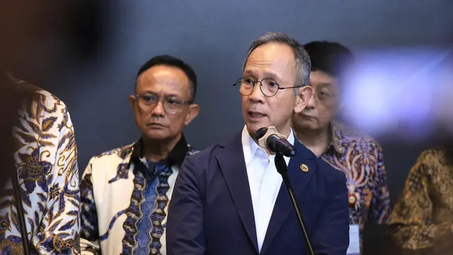 Ketua Dewan Komisioner OJK Mahendra Siregar. (Foto: OJK)