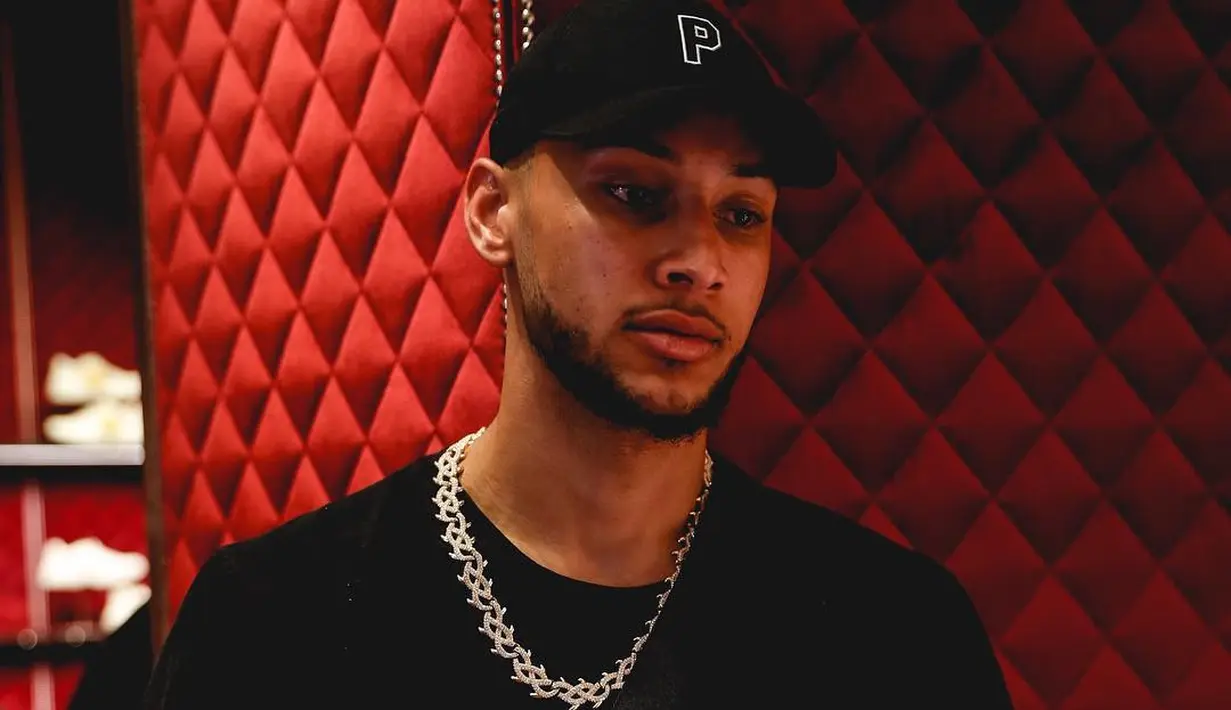 "Mereka tak ingin kutukan tersebut hadir di tim mereka," lanjut sumber. (instagram/bensimmons)