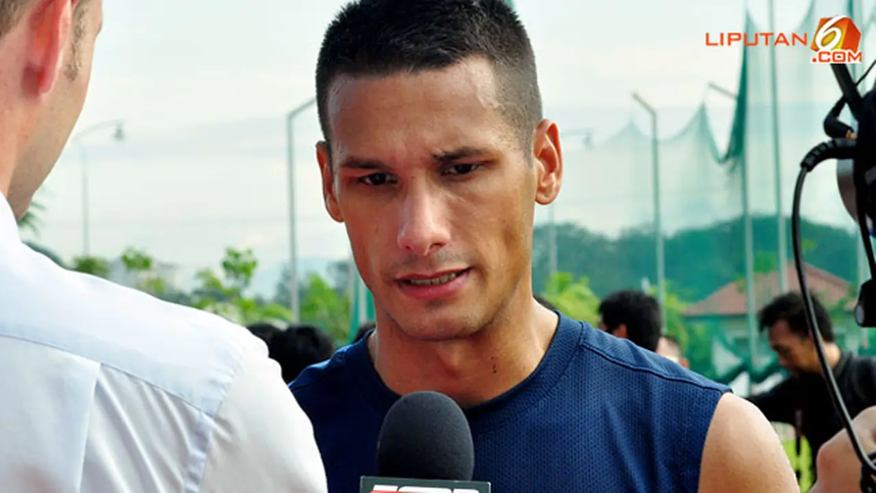 raphael-guillerm-eduardo-maitimo-121127-
